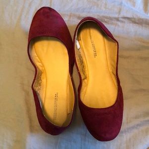 Maroon flats